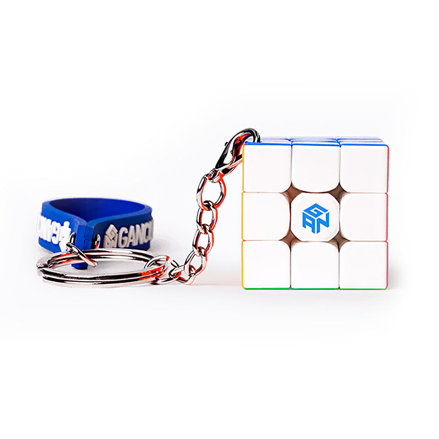 Rubik’s Cube 3x3 GAN 330 Keychain – vue 4