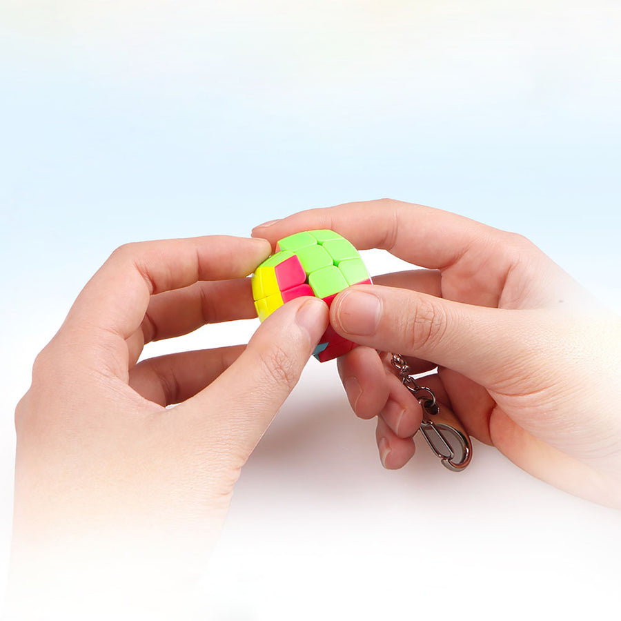 Rubik’s Cube 3x3 QiYi Mini Pillowed 3x3 Keychain Cube – vue 2