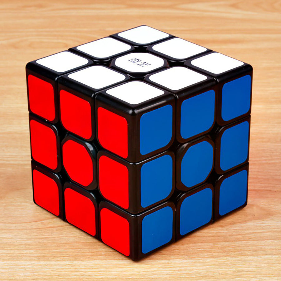 Speed Cube 3x3 QiYi Sail W Noir ou Stickerless — vue 3